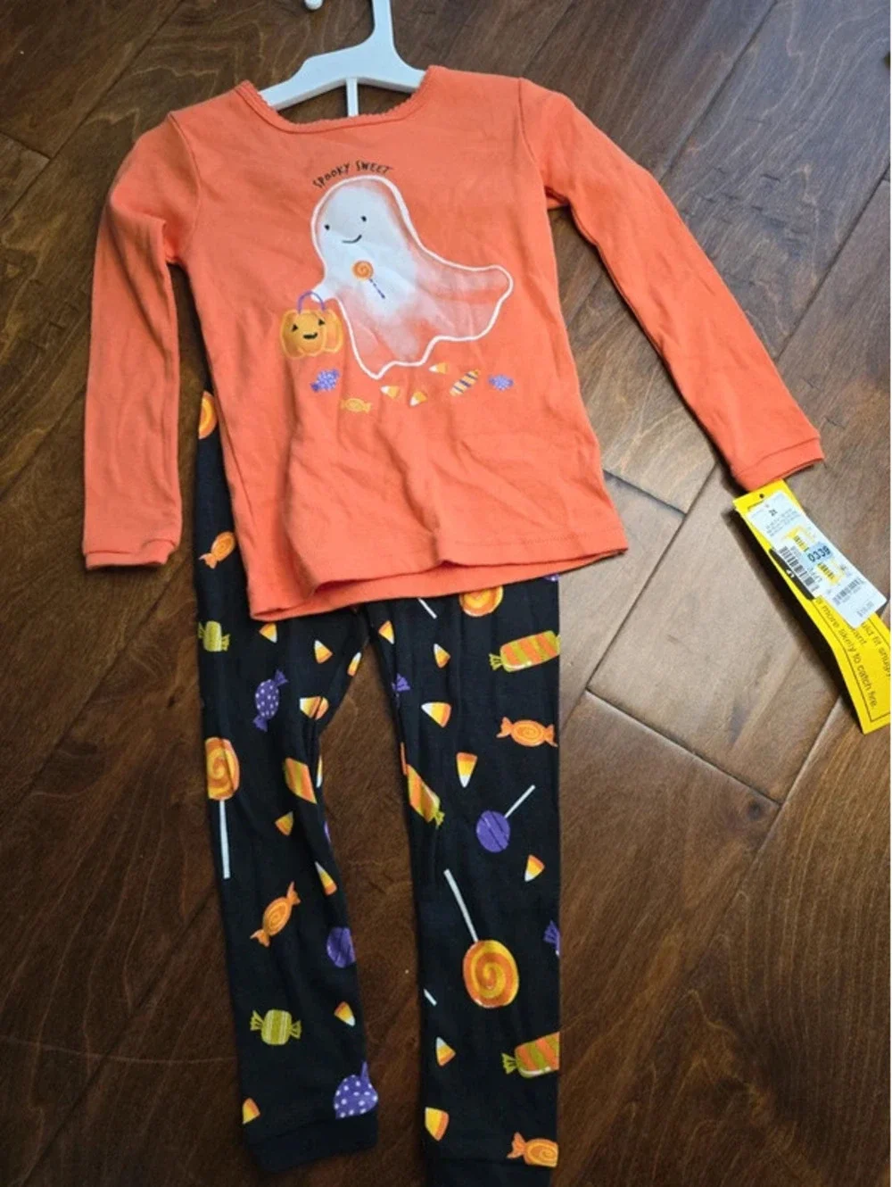2t brand new halloween pajamas from carter's item, 339G6